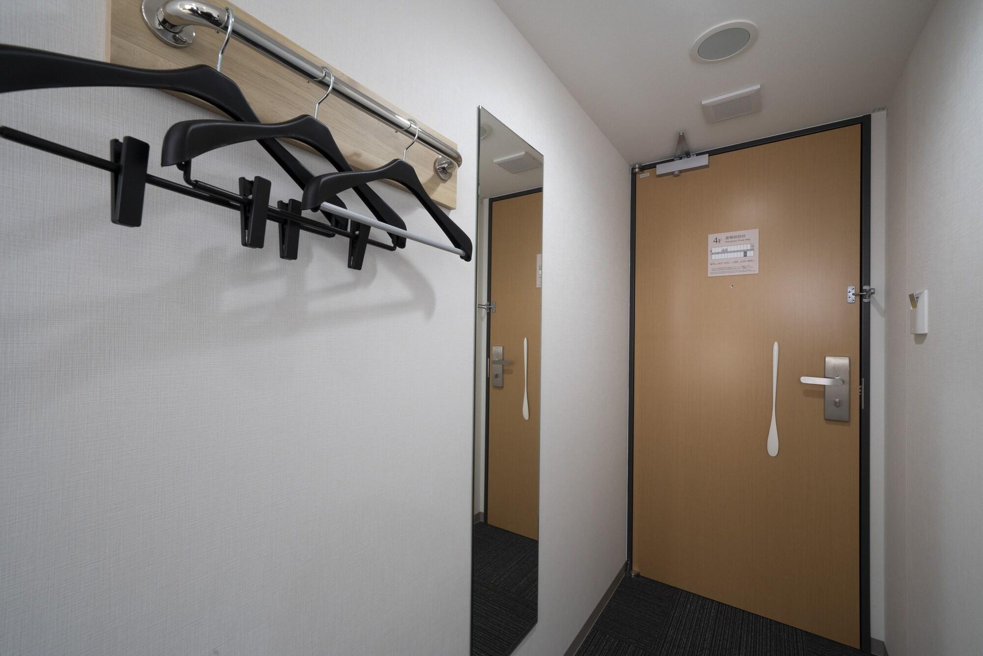 R&B Hotel Nagoya Shinkansenguchi Bagian luar foto