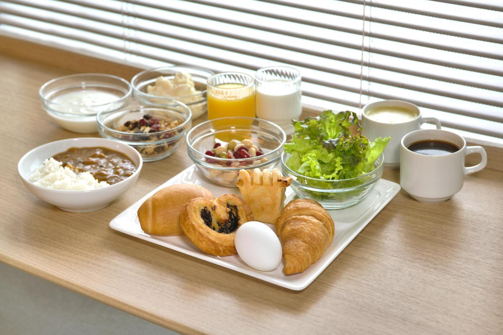 R&B Hotel Nagoya Shinkansenguchi Bagian luar foto